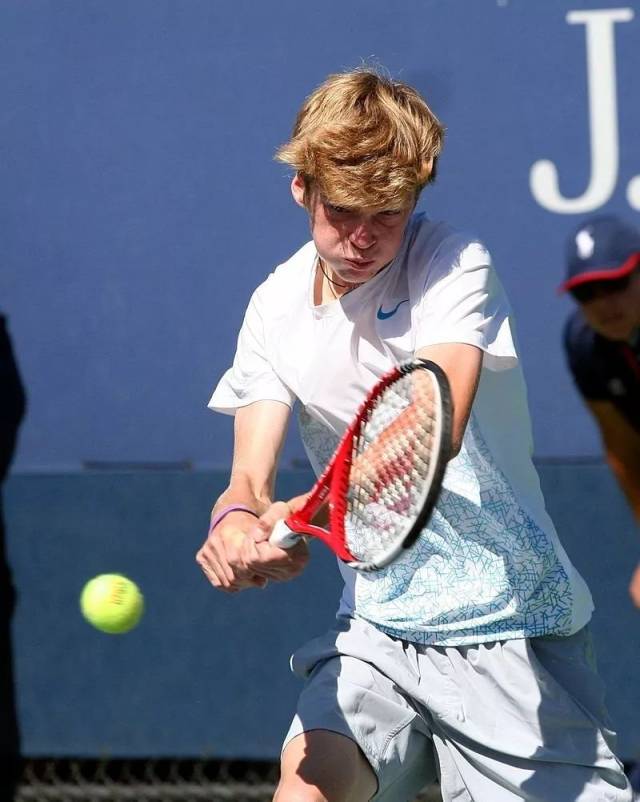 松扣篮得分 松扣篮得分