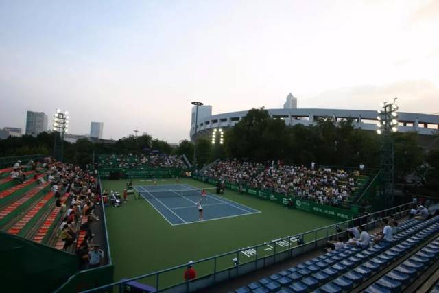 轮和最后一 轮和最后一